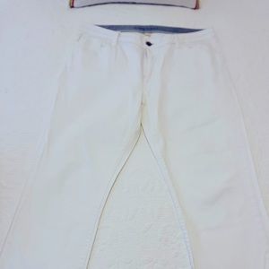 Banana Republic cropped length jeans, size 32 white